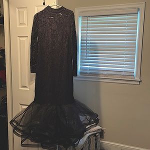 https://curvaceousboutique.com/. Website i order dress off of